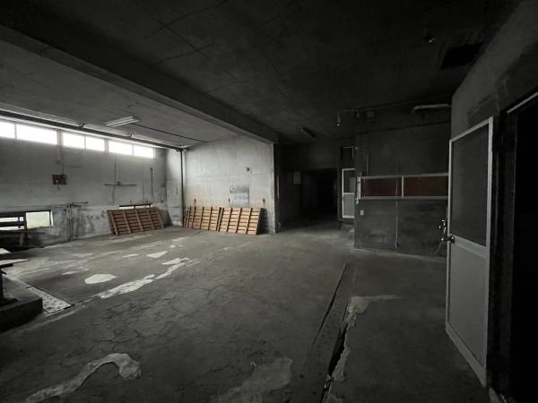 宝町　工場＋事務所2棟売