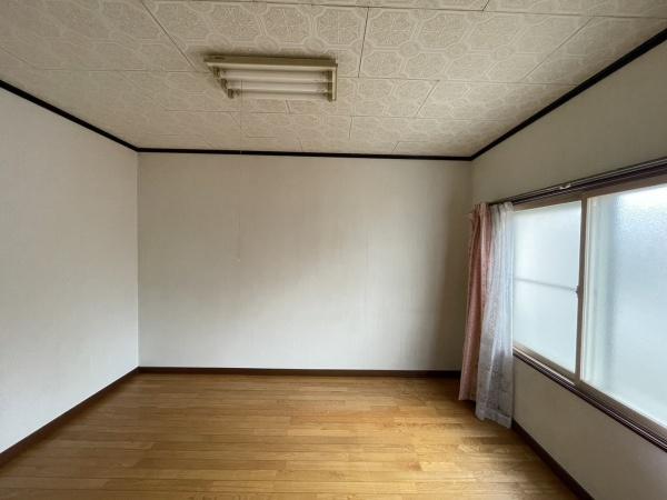 釧路市愛国東2丁目　中古住宅