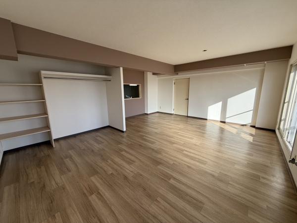共栄大通8丁目　中古マンション