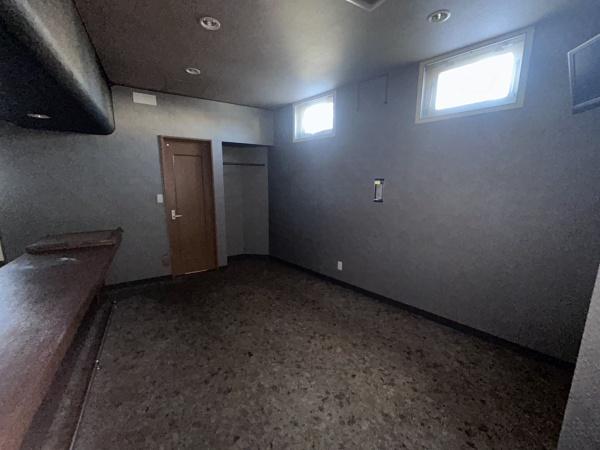 釧路市大楽毛西2　中古店舗兼住宅