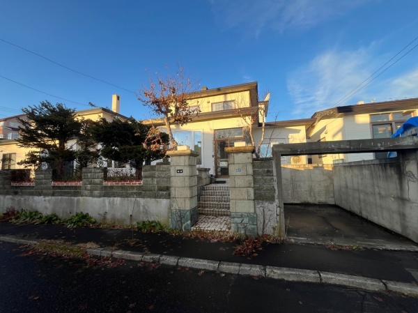 釧路市春採7　中古住宅