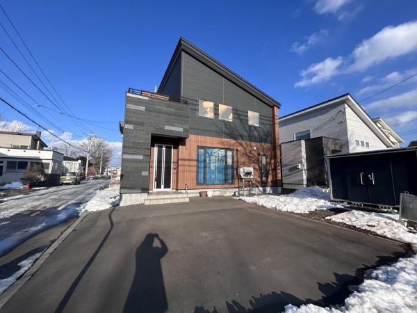 釧路市愛国西3　築浅中古住宅