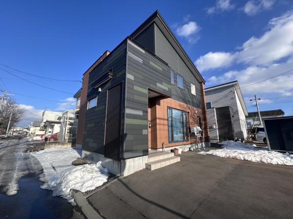 釧路市愛国西3　築浅中古住宅