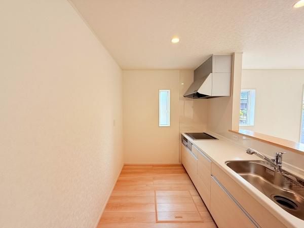 野洲市六条　第1　3号棟　新築住宅