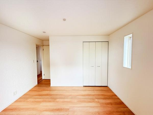 野洲市冨波甲第4　1号棟