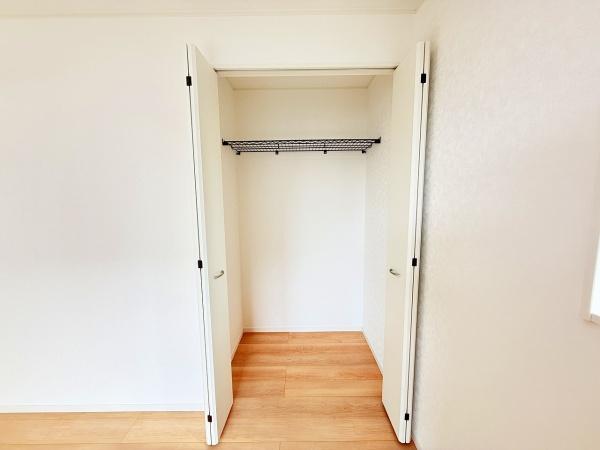 野洲市冨波甲第4　1号棟