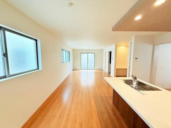 守山市阿村町1期　2号棟