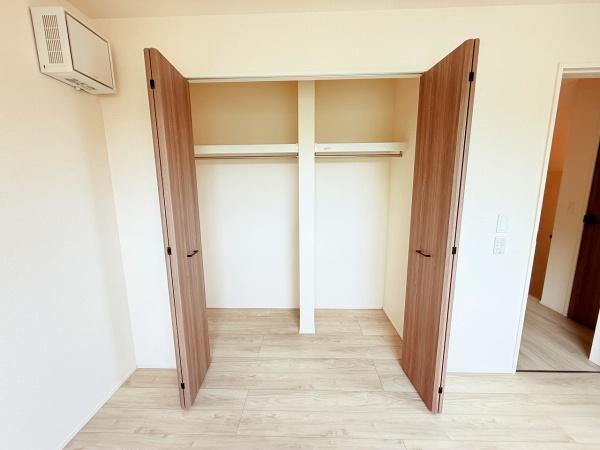 野洲市吉地　1期　1号棟