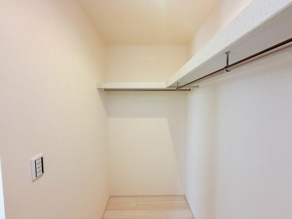 野洲市冨波甲3期　2号棟