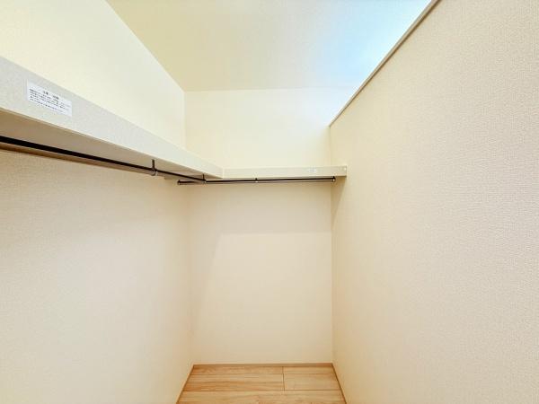 野洲市冨波甲3期　1号棟