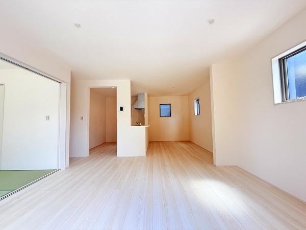 野洲市冨波甲3期　1号棟
