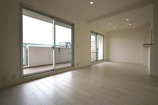 ヴィルヌーブ野洲　中古マンション
