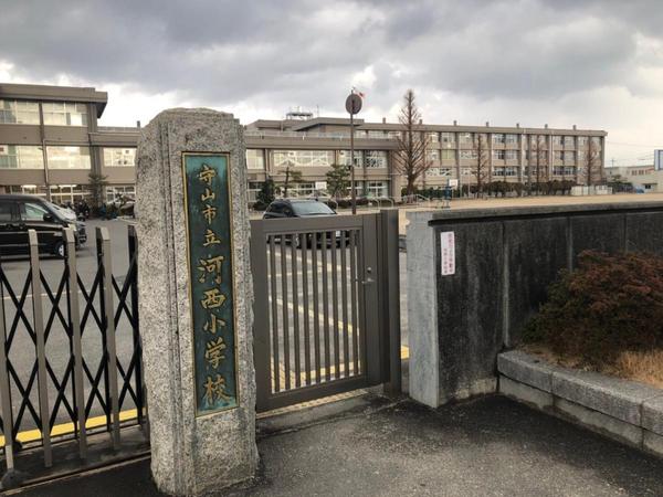 守山市播磨田町　新築住宅(守山市立河西小学校)