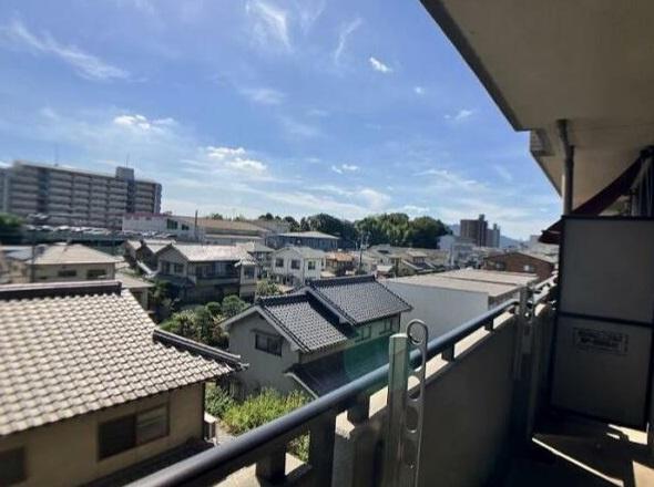 サーバス春日町
