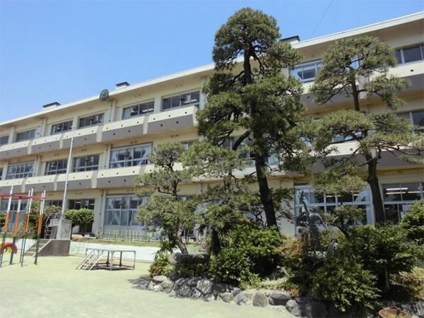京成サンコーポ稲毛2号棟(千葉市立稲毛小学校)