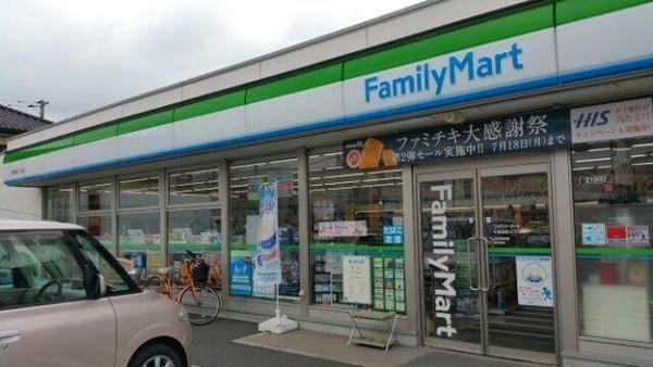 千葉みなとパークハウス弐番館(ファミリーマート千葉登戸四丁目店)