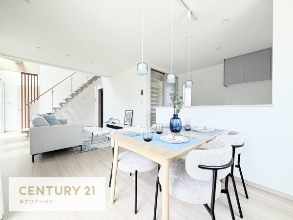 千葉市中央区矢作町 新築分譲住宅 QUAD 4号棟(リビング)