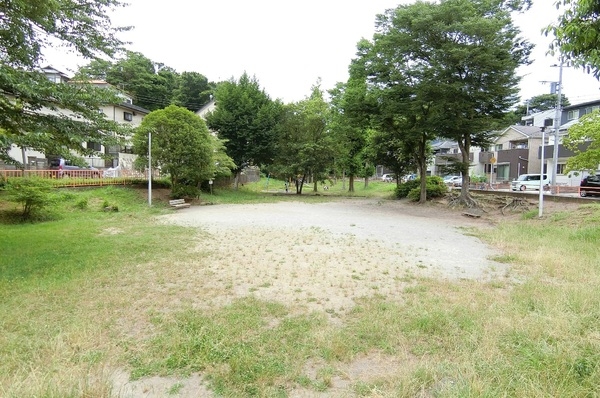 千葉市中央区仁戸名町の中古一戸建て(月の木緑地)
