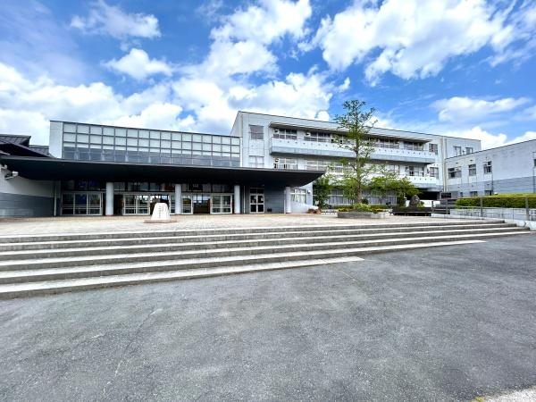 四街道市めいわ２丁目の中古一戸建て(四街道中学校)