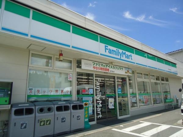 稲毛長沼パークハウス(ファミリーマート稲毛長沼店)