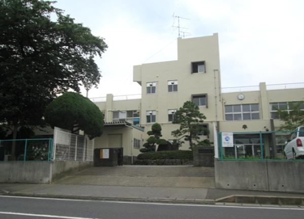 ホーリーウッド稲毛(千葉市立草野中学校)