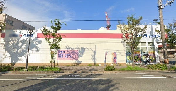 リバーガーデン三国ヶ丘けやき通り(ココカラファイン三国ヶ丘店)