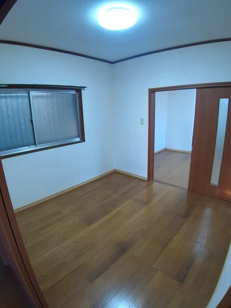 堺市西区上野芝向ヶ丘町４丁の中古一戸建て