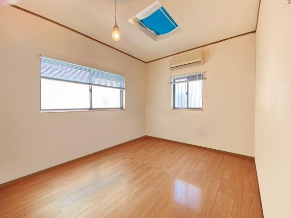 堺市西区浜寺船尾町東1丁の中古一戸建て(洋室)