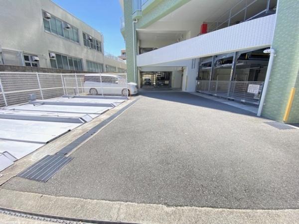 ディークラウディア津久野駅前アクアガーデン