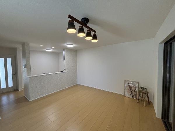 堺市西区堀上緑町１丁　新築戸建