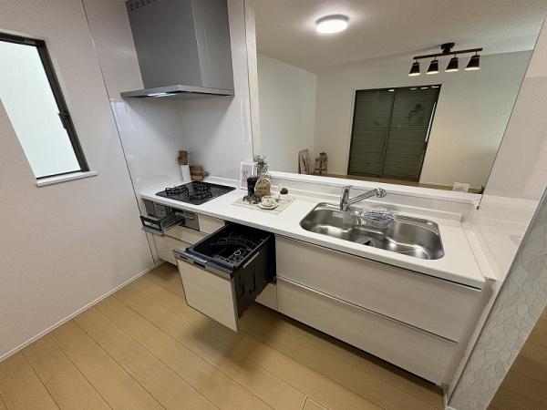 堺市西区堀上緑町１丁　新築戸建