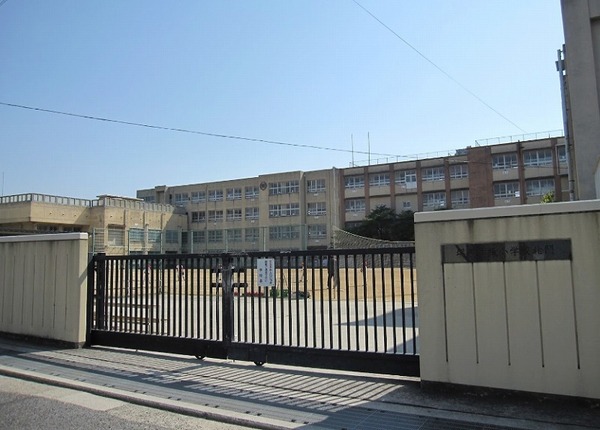 リバーガーデン三国ヶ丘けやき通り(堺市立榎小学校)