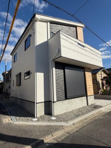 堺市西区浜寺船尾西２期　１号棟
