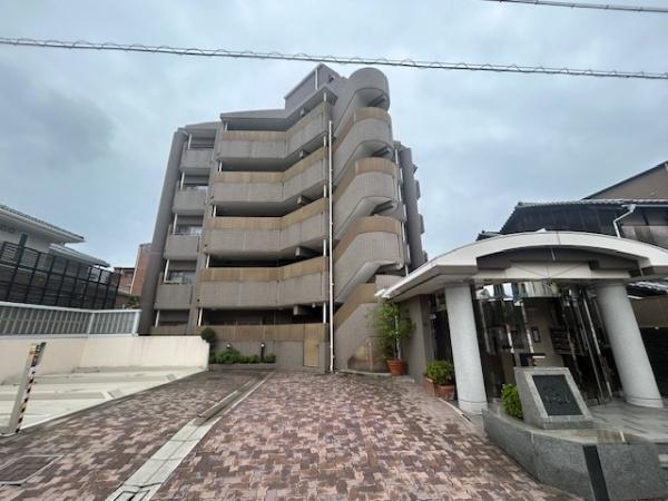 ベルシャトゥ帝塚山