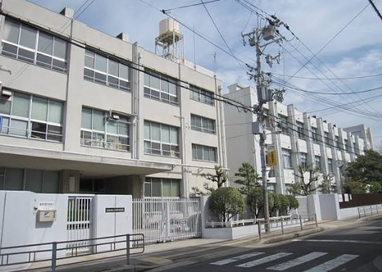 大阪市住之江区北加賀屋２丁目の中古一戸建て(大阪市立加賀屋中学校)