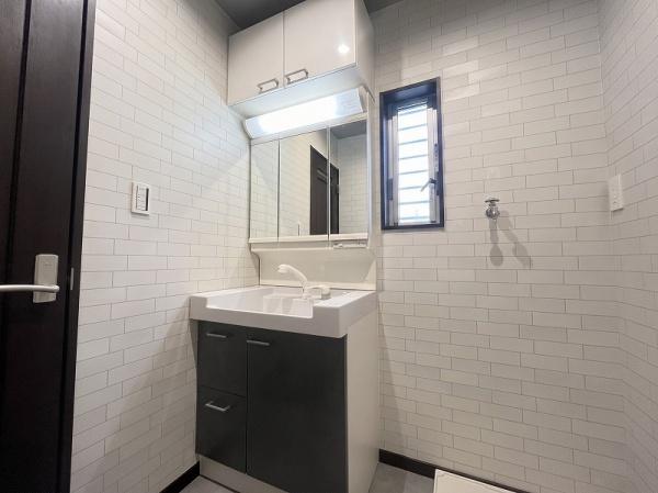 大阪市住之江区東加賀屋４丁目の中古一戸建て