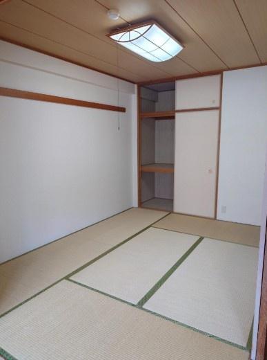 ファミール東加賀屋ウイングス