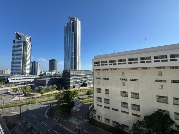 ベイサイドシティコスモスクエア駅前
