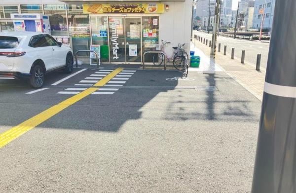 リビオ堺ステーションシティ(ファミリーマート南海堺駅前店)