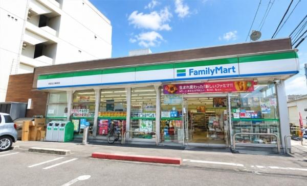 ふぁみーゆ住之江(ファミリーマート住之江公園駅西店)