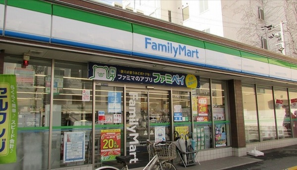 大阪市西成区千本中2丁目の中古一戸建て(ファミリーマート玉出西二丁目店)