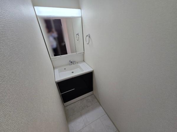 和泉市伏屋町1丁目　2号棟
