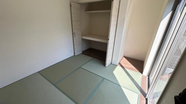 堺市西区平岡町　2号棟