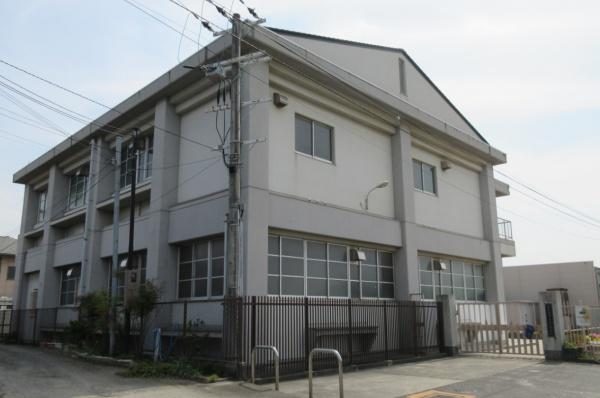 岸和田市岡山町の中古一戸建て(岸和田市立山直中学校)