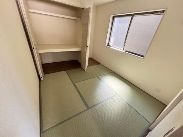 堺市西区平岡町　1号棟