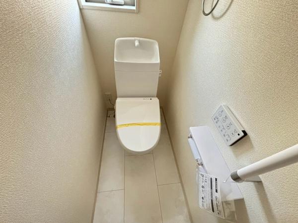 堺市西区平岡町　1号棟