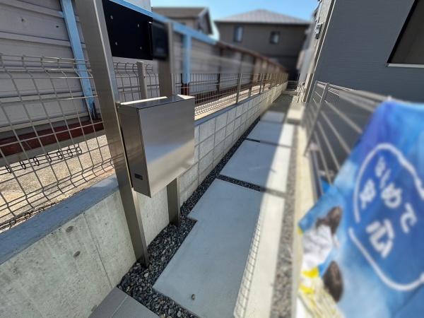 堺市西区平岡町　1号棟