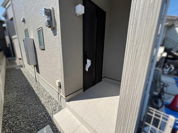 堺市西区平岡町　1号棟