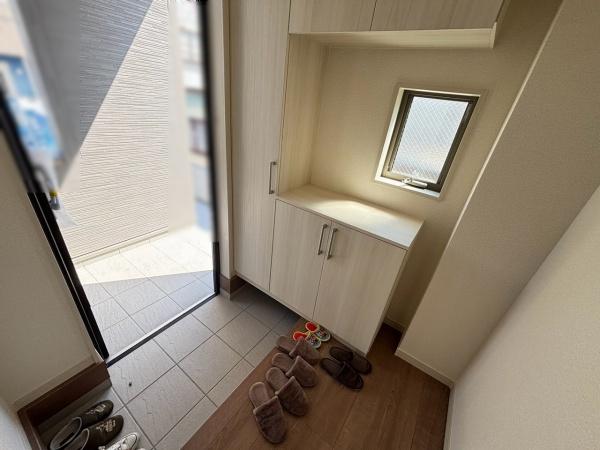 堺市西区平岡町　1号棟