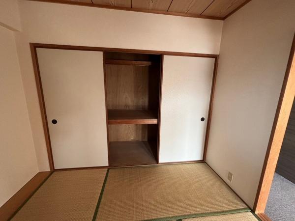 ハイロイヤル緑地公園パート2A棟